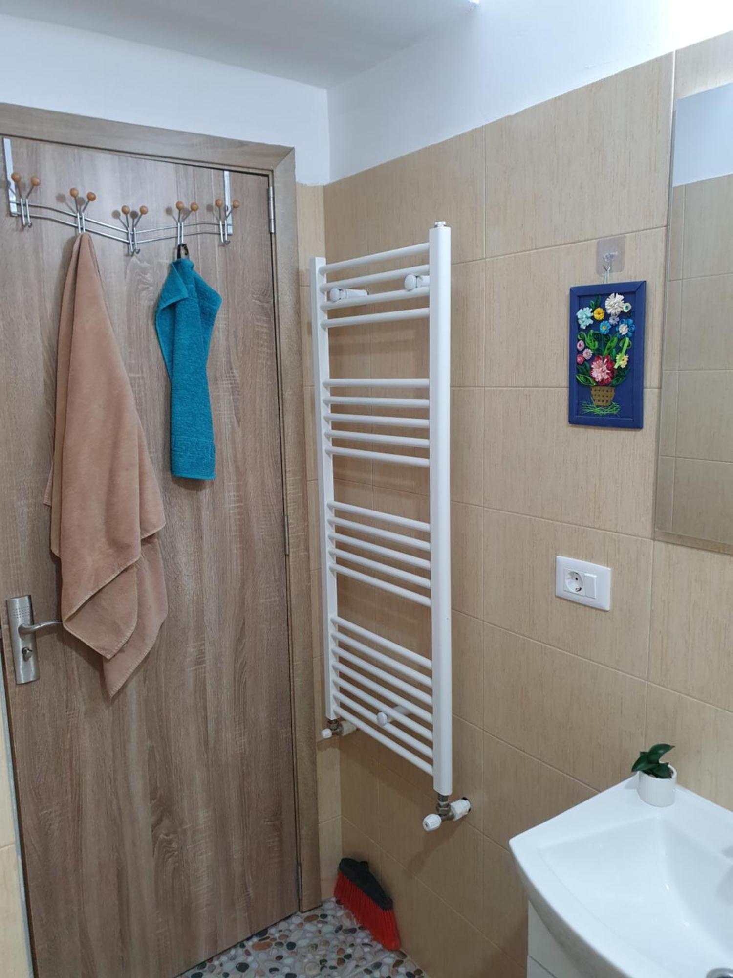 Apartament Castelul Bran Râmnicu Vâlcea Exteriör bild